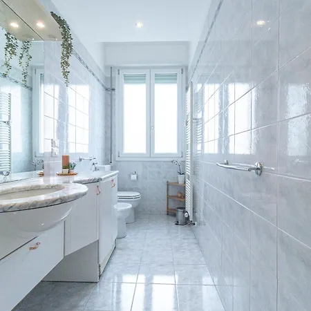 Familybo Ristori Fiera Apartment *